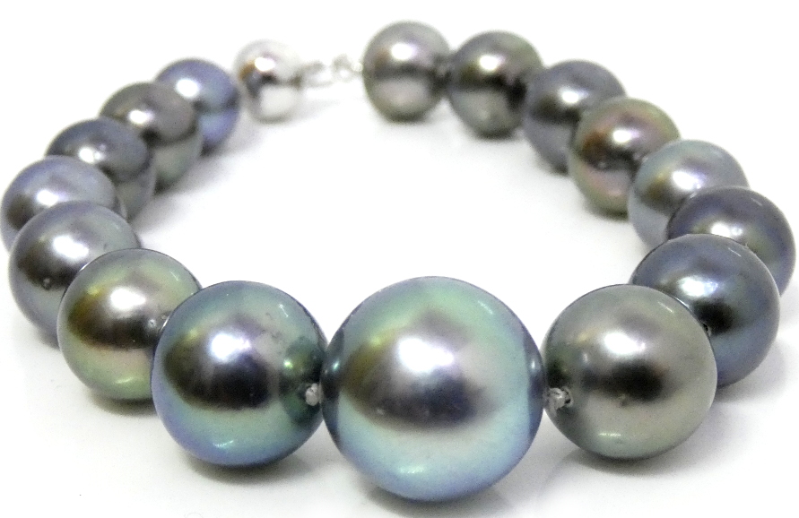 Tahitian Pearls Bracelet